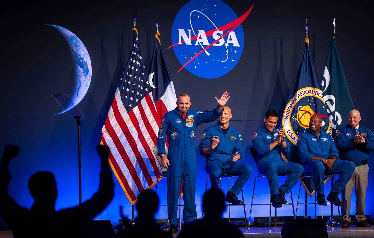 Tripulación, programa, avances… Todo lo que necesitas saber sobre la próxima misión lunar (que no irá a la Luna) Tripulación, programa, avances… Todo lo que necesitas saber sobre la próxima misión lunar (que no irá a la Luna)